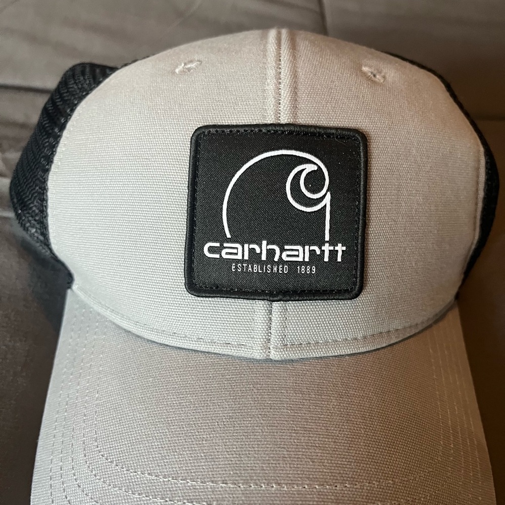 Carhartt trucker hat